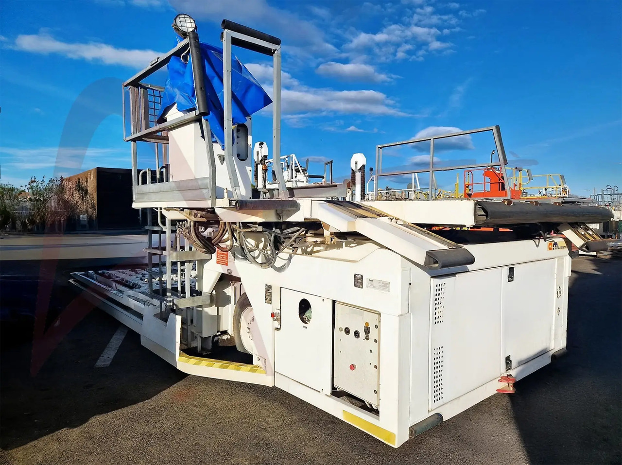 AIR MARREL LAM7000 DP/H8 - محملات الحاويات والمنصات النقالة: صورة 1 AIR MARREL LAM7000 DP/H8 - محملات الحاويات والمنصات النقالة: صورة 1