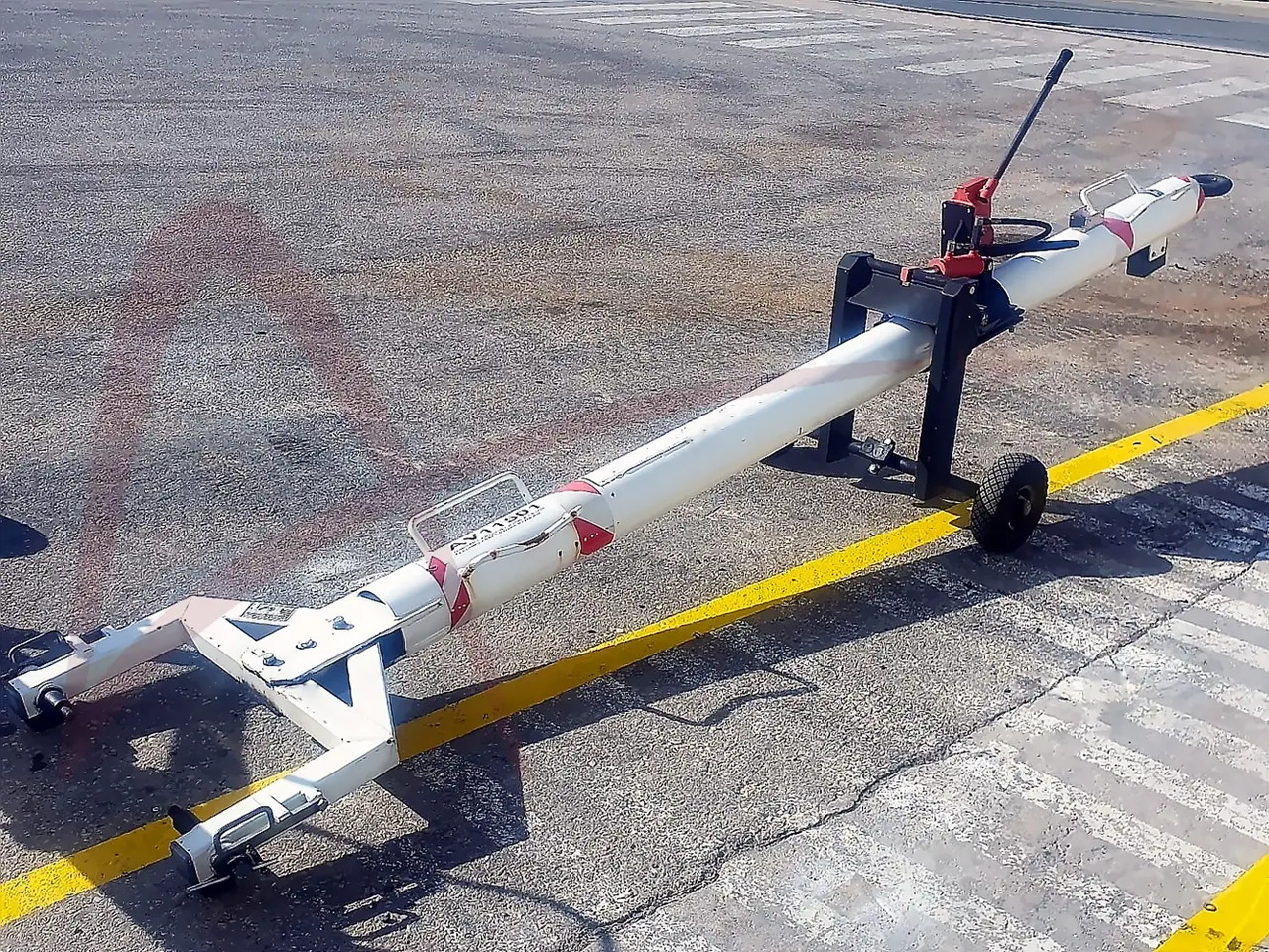 CAVOTEC FLADUNG FSST CRJ100-1000 - معدات الدعم الأرضي: صورة 1 CAVOTEC FLADUNG FSST CRJ100-1000 - معدات الدعم الأرضي: صورة 1
