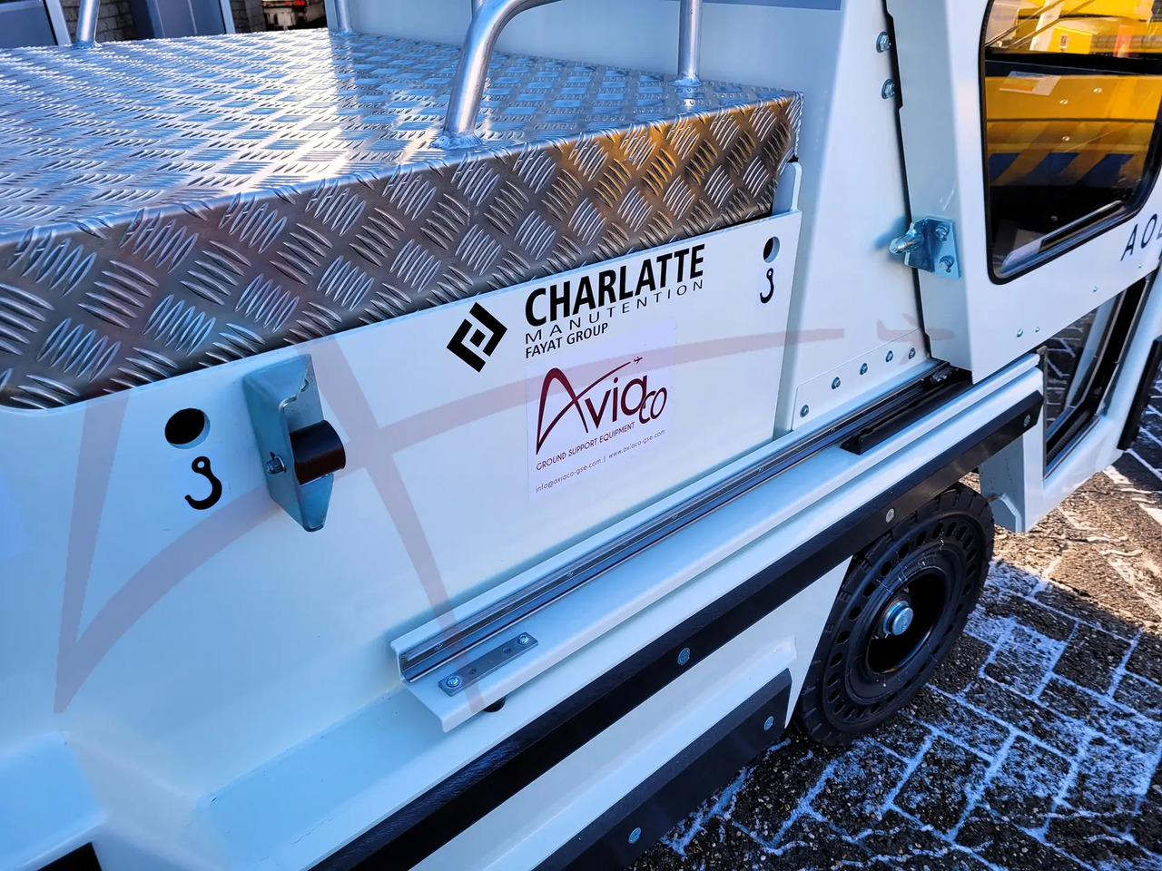 CHARLATTE T135 EVO - جرارات الأمتعة: صورة 4 CHARLATTE T135 EVO - جرارات الأمتعة: صورة 4