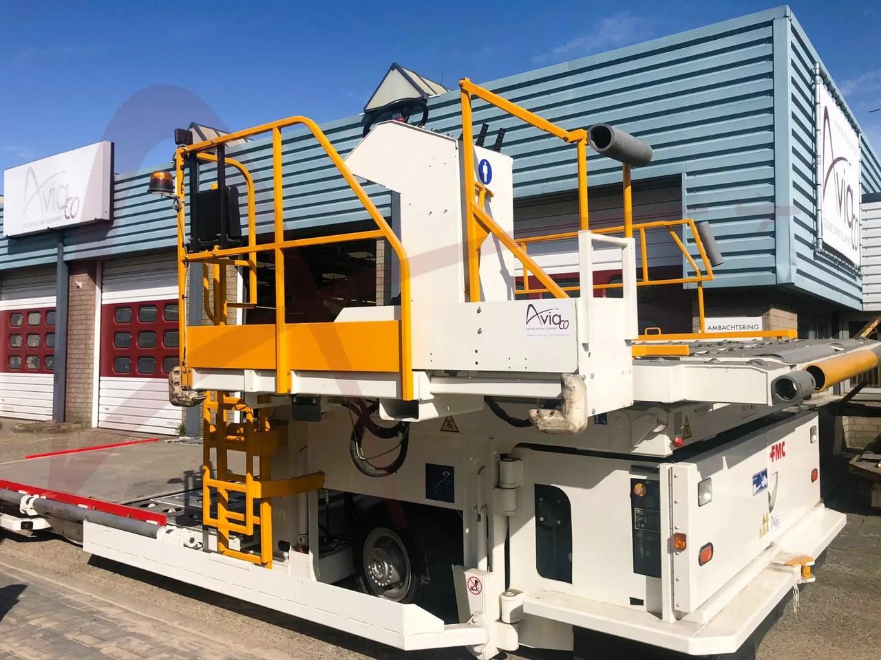 FMC COMMANDER 15iW - محملات الحاويات والمنصات النقالة: صورة 2 FMC COMMANDER 15iW - محملات الحاويات والمنصات النقالة: صورة 2