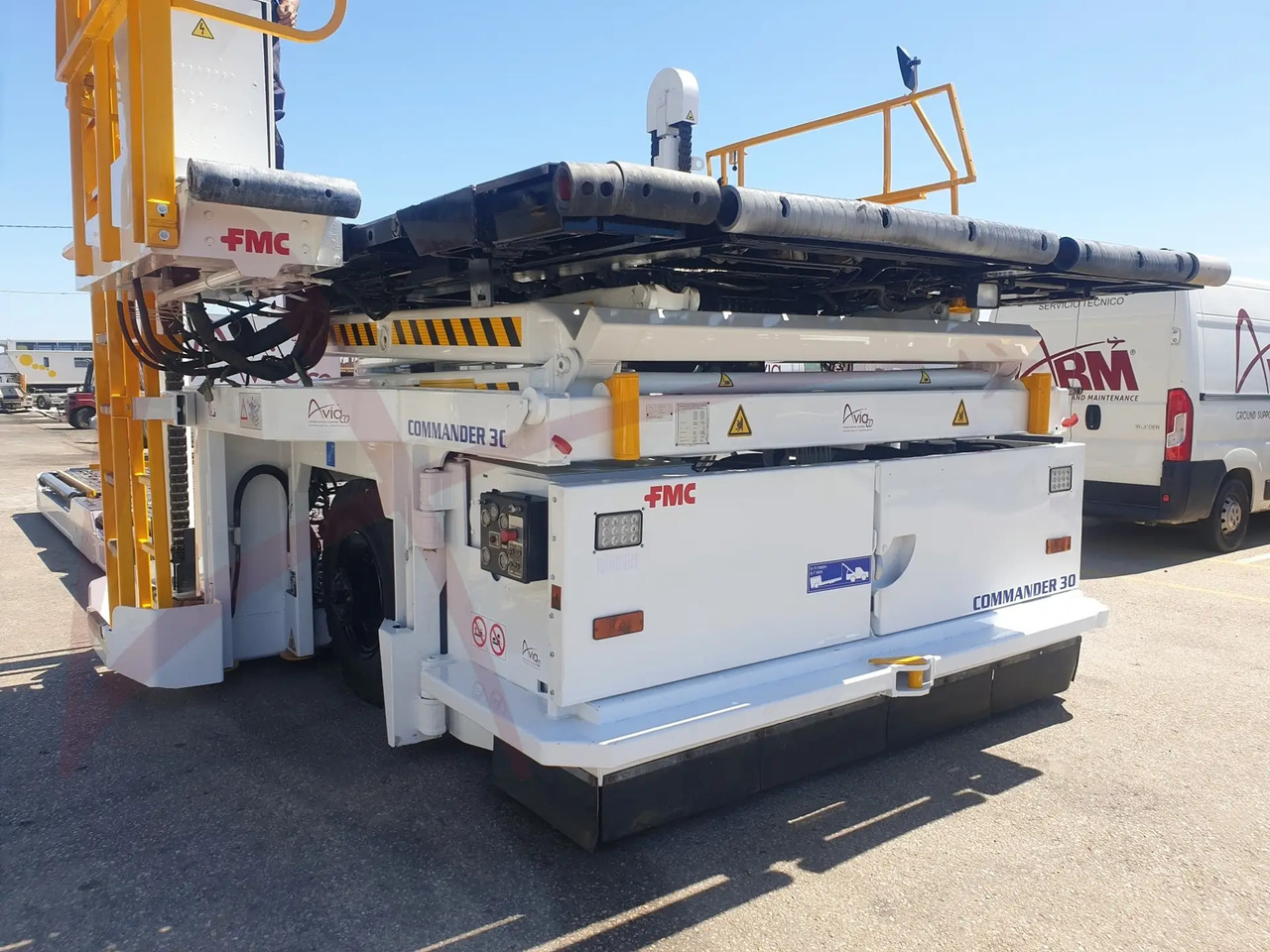 محملات الحاويات والمنصات النقالة FMC COMMANDER 30: صورة 7 محملات الحاويات والمنصات النقالة FMC COMMANDER 30: صورة 7