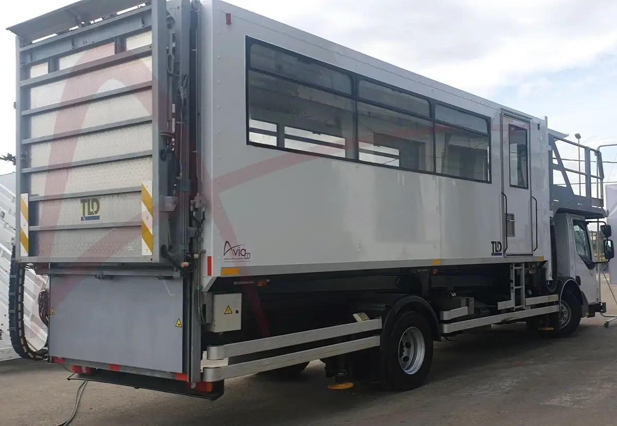 TLD CHTP BM 5,9 - Ambulift: صورة 4 TLD CHTP BM 5,9 - Ambulift: صورة 4