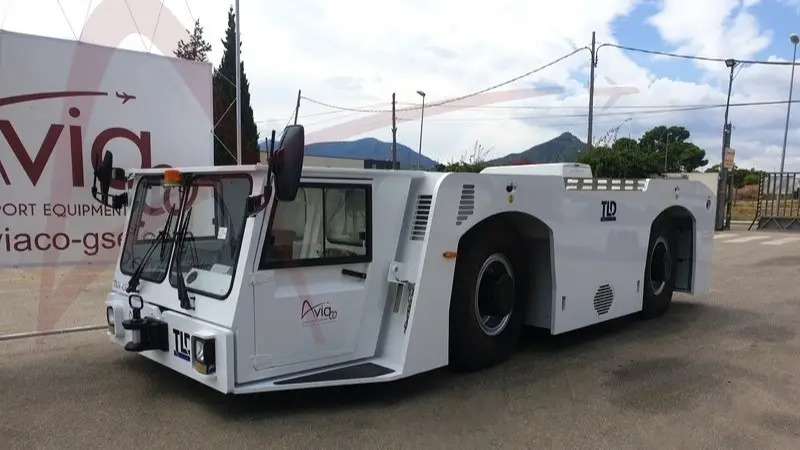 TLD TMX-450 - جرارات الطائرات: صورة 2 TLD TMX-450 - جرارات الطائرات: صورة 2