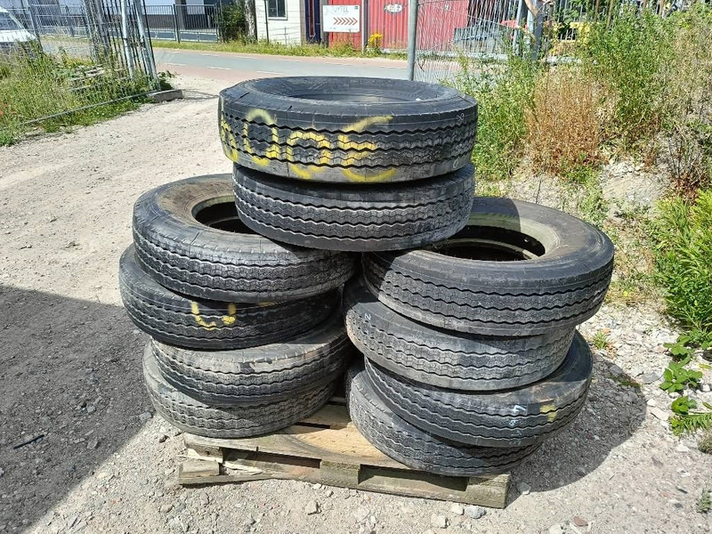 Banden landbouwbanden michelin dunlop 9.5R17.5 + 2 - الإطارات والجنوط - آلات الإنشاء: صورة 2 Banden landbouwbanden michelin dunlop 9.5R17.5 + 2 - الإطارات والجنوط - آلات الإنشاء: صورة 2