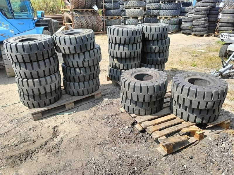Banden landbouwbanden michelin dunlop 9.5R17.5 + 2 - الإطارات والجنوط - آلات الإنشاء: صورة 4 Banden landbouwbanden michelin dunlop 9.5R17.5 + 2 - الإطارات والجنوط - آلات الإنشاء: صورة 4