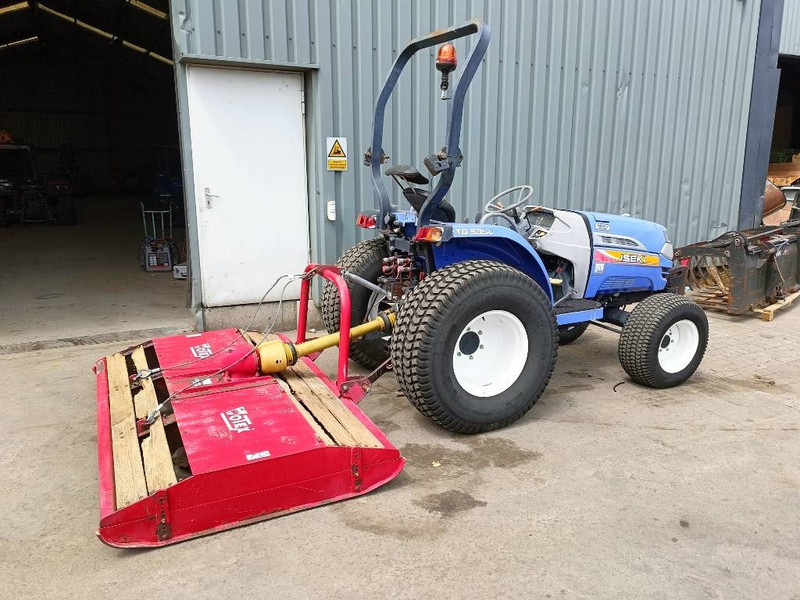 Iseki TG 5390 compacte tractor met maaier votex p12 4x4 - جرار صغير: صورة 3 Iseki TG 5390 compacte tractor met maaier votex p12 4x4 - جرار صغير: صورة 3