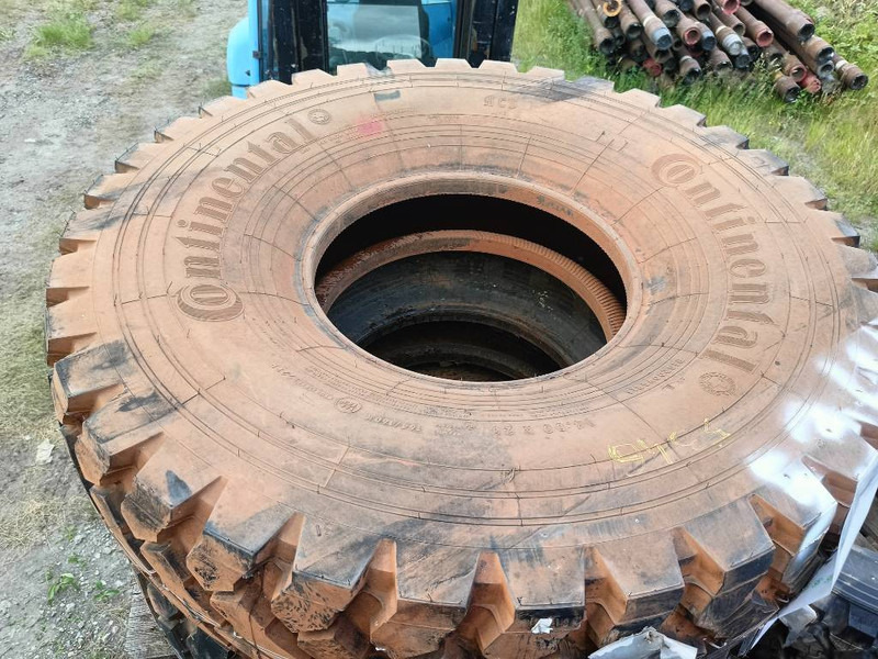 Michelin 12.00R20 , 14.00R20, 335/80R20 , 395/85R2 365/80R2 - الإطارات والجنوط - آلات الإنشاء: صورة 5 Michelin 12.00R20 , 14.00R20, 335/80R20 , 395/85R2 365/80R2 - الإطارات والجنوط - آلات الإنشاء: صورة 5