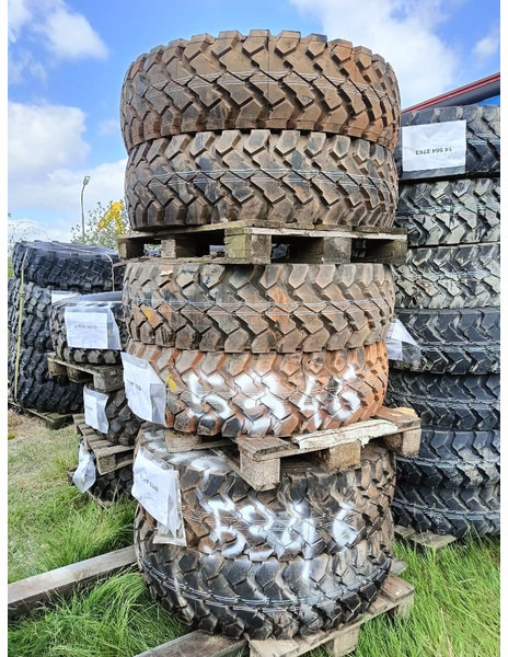 Michelin 12.00R20 , 14.00R20, 335/80R20 , 395/85R2 365/80R2 - الإطارات والجنوط - آلات الإنشاء: صورة 4 Michelin 12.00R20 , 14.00R20, 335/80R20 , 395/85R2 365/80R2 - الإطارات والجنوط - آلات الإنشاء: صورة 4