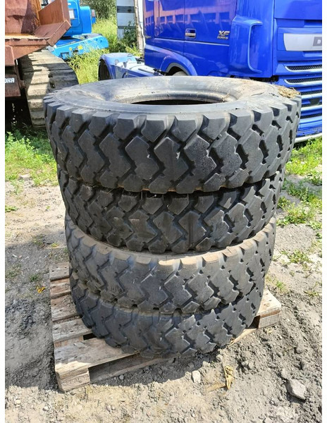 Michelin 12.00R20 , 14.00R20, 335/80R20 , 395/85R2 365/80R2 - الإطارات والجنوط - آلات الإنشاء: صورة 2 Michelin 12.00R20 , 14.00R20, 335/80R20 , 395/85R2 365/80R2 - الإطارات والجنوط - آلات الإنشاء: صورة 2