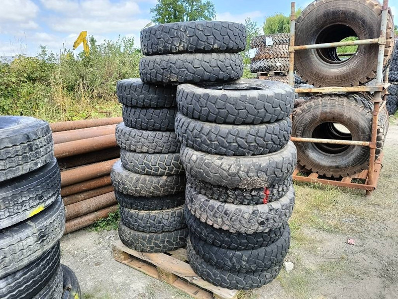 Michelin 6,50 R16 C 7,00R16 C 22/100R16 255/100R16 banden l - الإطارات والجنوط - آلات الإنشاء: صورة 4 Michelin 6,50 R16 C 7,00R16 C 22/100R16 255/100R16 banden l - الإطارات والجنوط - آلات الإنشاء: صورة 4