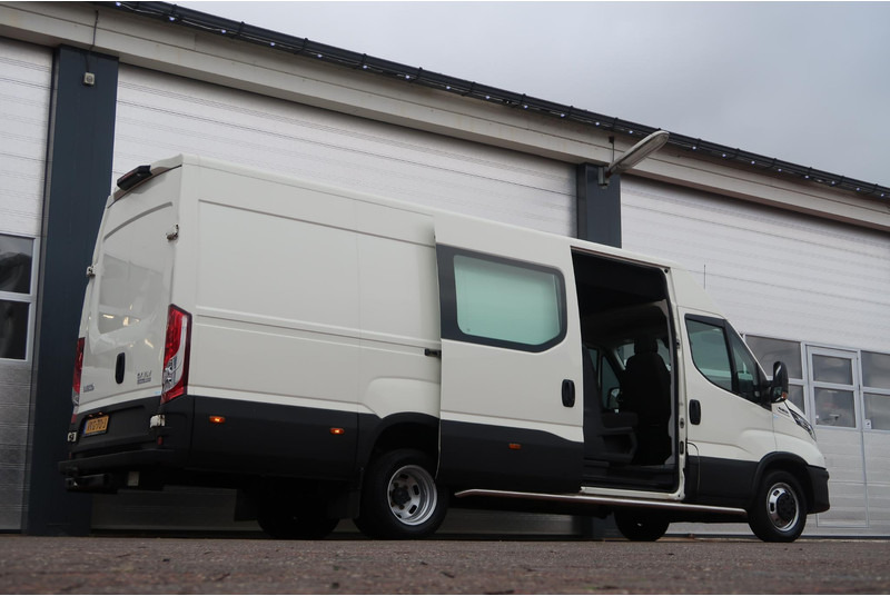 Iveco Daily 35C18H 3.0 DC AUT/ CAMERA/ LED/ CRUISE/ CLIMA/ TREKHAAK - شاحنة توصيل مغلقة, الشاحنات الصغيرة كابينة مزدوجة: صورة 4 Iveco Daily 35C18H 3.0 DC AUT/ CAMERA/ LED/ CRUISE/ CLIMA/ TREKHAAK - شاحنة توصيل مغلقة, الشاحنات الصغيرة كابينة مزدوجة: صورة 4