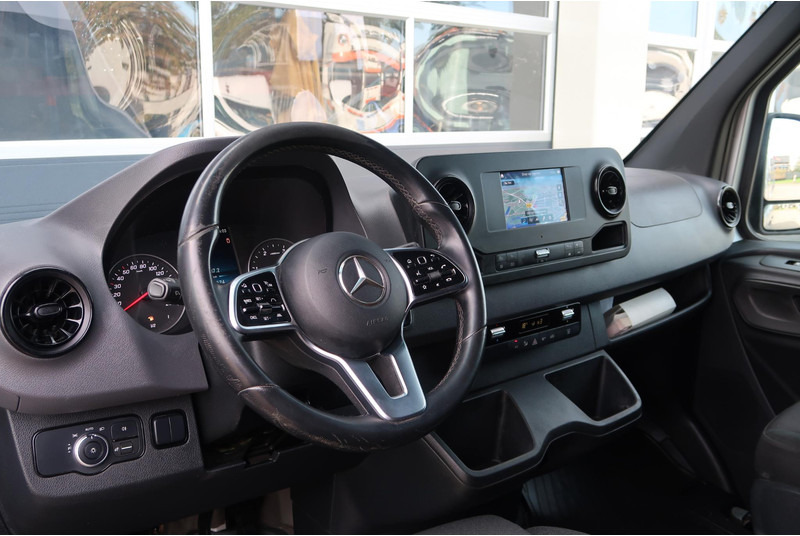 Mercedes-Benz Sprinter 319 3.0 CDI L2H2 V6 AUT/ 360/ LED/ MBUX/ ACC/ CLIMA/ STANDKACH - فان: صورة 2 Mercedes-Benz Sprinter 319 3.0 CDI L2H2 V6 AUT/ 360/ LED/ MBUX/ ACC/ CLIMA/ STANDKACH - فان: صورة 2