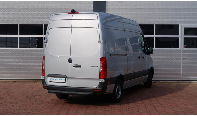 Mercedes-Benz Sprinter 319 3.0 CDI L2H2 V6 AUT/ 360/ LED/ MBUX/ ACC/ CLIMA/ STANDKACH - فان: صورة 5 Mercedes-Benz Sprinter 319 3.0 CDI L2H2 V6 AUT/ 360/ LED/ MBUX/ ACC/ CLIMA/ STANDKACH - فان: صورة 5