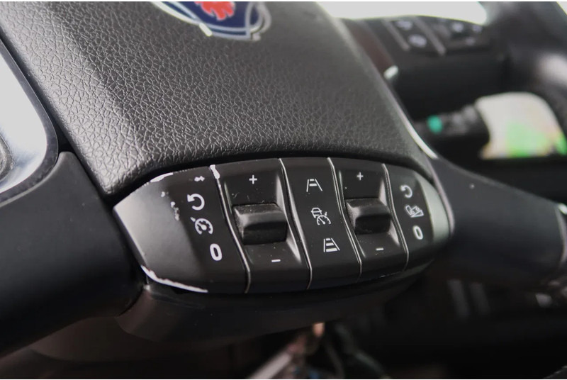 Scania R500 NGS 6x2/4 NB RETARDER/ FULL AIR/ SLIDE DISH/ DIFF-LOCK/ ACC - رأس تريلا: صورة 5 Scania R500 NGS 6x2/4 NB RETARDER/ FULL AIR/ SLIDE DISH/ DIFF-LOCK/ ACC - رأس تريلا: صورة 5