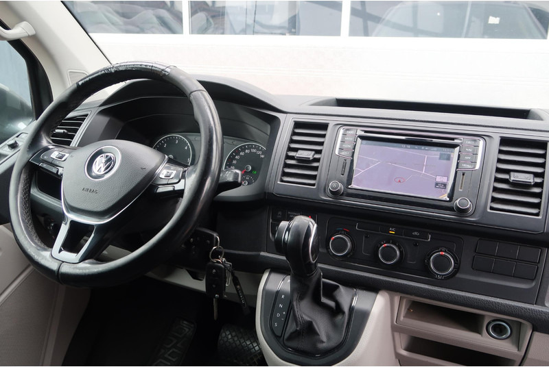 Volkswagen Transporter 2.0 TDI L1H1 Highline AUT/ LED/ ACC/ 2X DEUR/ NAVI/ AIRCO/ TREKHAAK - فان المدمجة: صورة 5 Volkswagen Transporter 2.0 TDI L1H1 Highline AUT/ LED/ ACC/ 2X DEUR/ NAVI/ AIRCO/ TREKHAAK - فان المدمجة: صورة 5