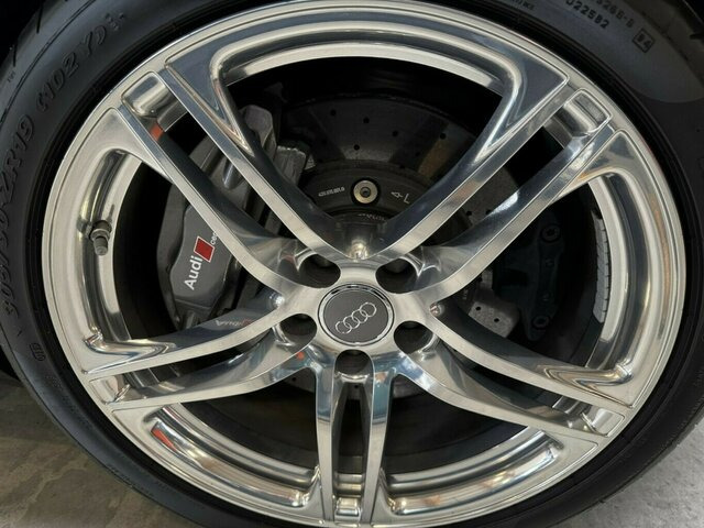 AUDI R8 4.2 FSI V8 quattro Coupé... - سيارة: صورة 2 AUDI R8 4.2 FSI V8 quattro Coupé... - سيارة: صورة 2