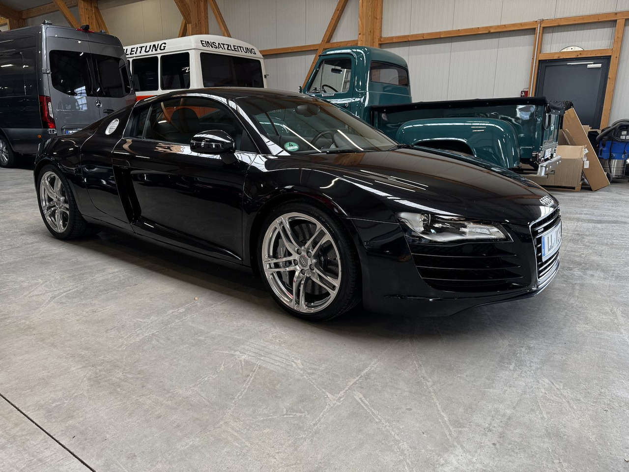 Audi R8 4.2 FSI V8 quattro Coupé - سيارة: صورة 4 Audi R8 4.2 FSI V8 quattro Coupé - سيارة: صورة 4