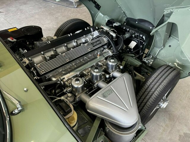 سيارة JAGUAR E-Type 4.2 Litre Series 1.5 FHC makellos!...: صورة 16