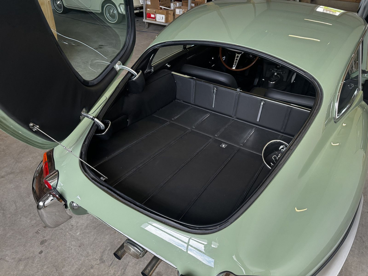 سيارة Jaguar E-Type 4.2 Litre Serie 1.5 FHC: صورة 18