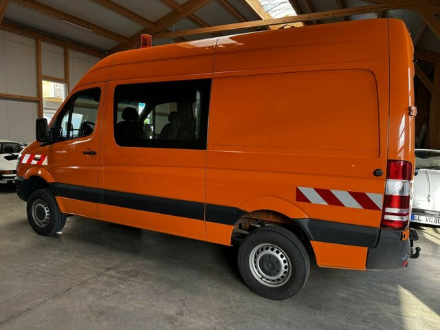 MERCEDES-BENZ Sprinter 316 CDI 4x4 Allrad 5-Sitzer... - فان, الشاحنات الصغيرة كابينة مزدوجة: صورة 3 MERCEDES-BENZ Sprinter 316 CDI 4x4 Allrad 5-Sitzer... - فان, الشاحنات الصغيرة كابينة مزدوجة: صورة 3