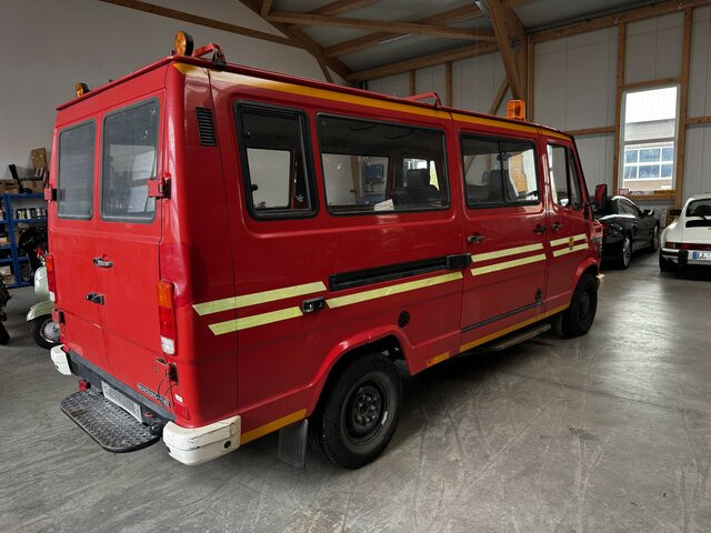 MERCEDES-BENZ T1 310 D Bremer Kombi Feuerwehr1. Hand - سيارة: صورة 3 MERCEDES-BENZ T1 310 D Bremer Kombi Feuerwehr1. Hand - سيارة: صورة 3