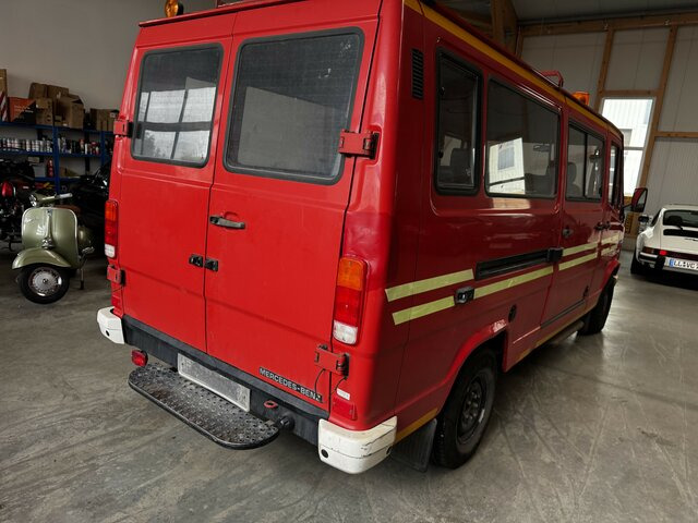 MERCEDES-BENZ T1 310 D Bremer Kombi Feuerwehr1. Hand - سيارة: صورة 4 MERCEDES-BENZ T1 310 D Bremer Kombi Feuerwehr1. Hand - سيارة: صورة 4