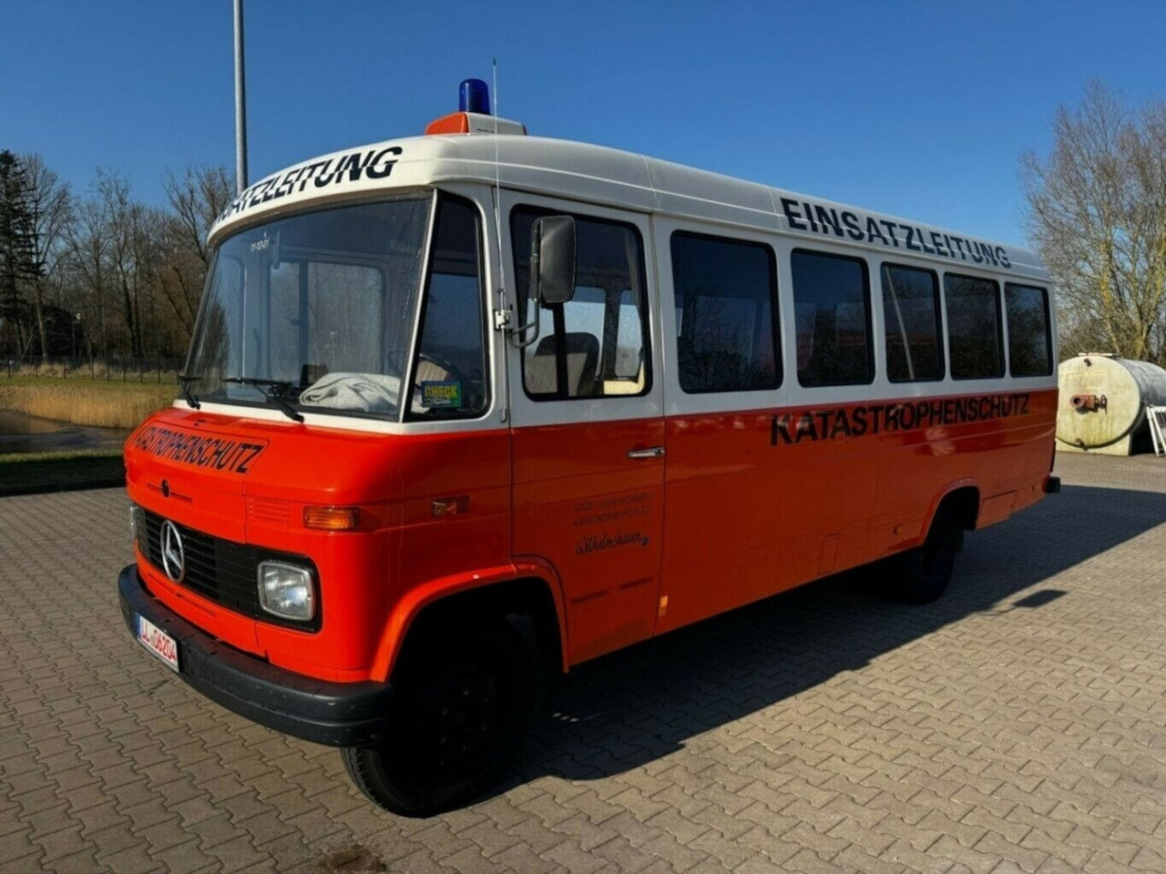 Mercedes-Benz O 309D Breitmaul Bus - كرفان فان: صورة 2 Mercedes-Benz O 309D Breitmaul Bus - كرفان فان: صورة 2