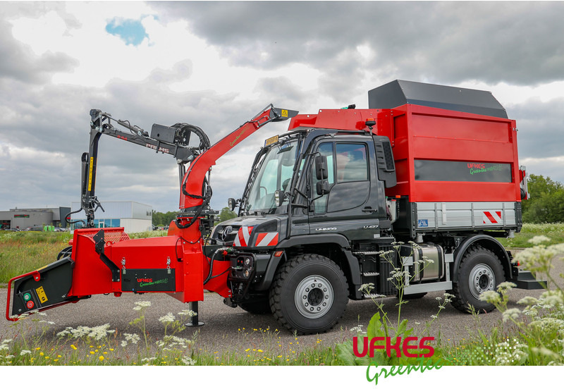 Mercedes-Benz Unimog U 427 Greentec woodchipper combi - شاحنة توصيل مغلقة: صورة 2 Mercedes-Benz Unimog U 427 Greentec woodchipper combi - شاحنة توصيل مغلقة: صورة 2