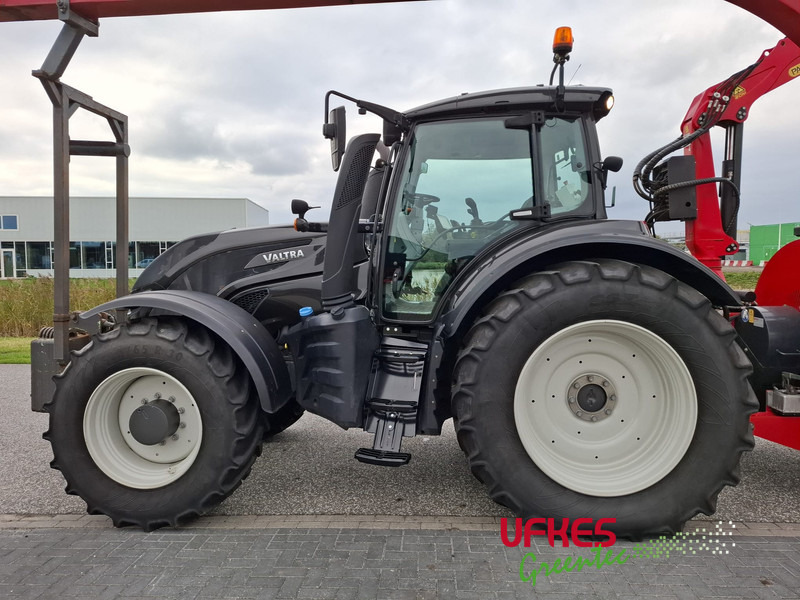 Valtra T 234 Direct TwinTrac - جرار: صورة 2 Valtra T 234 Direct TwinTrac - جرار: صورة 2