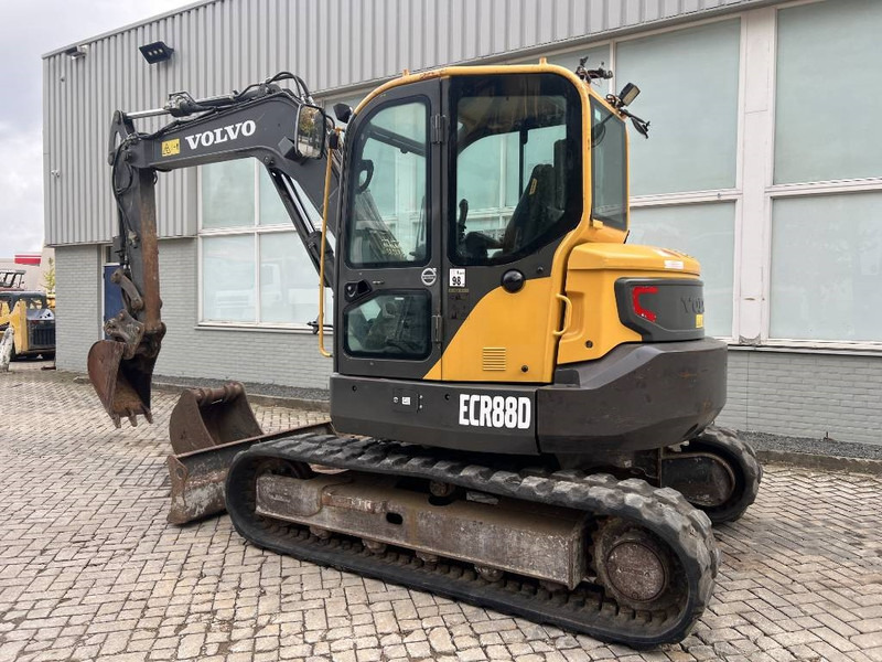 Volvo ECR 88 D 2016 - حفار صغير: صورة 3 Volvo ECR 88 D 2016 - حفار صغير: صورة 3