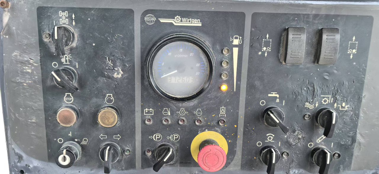 WIRTGEN Road Machine W-100H Used Asphalt Milling Machine With High Quality - ماكينة الكشط على البارد: صورة 4 WIRTGEN Road Machine W-100H Used Asphalt Milling Machine With High Quality - ماكينة الكشط على البارد: صورة 4