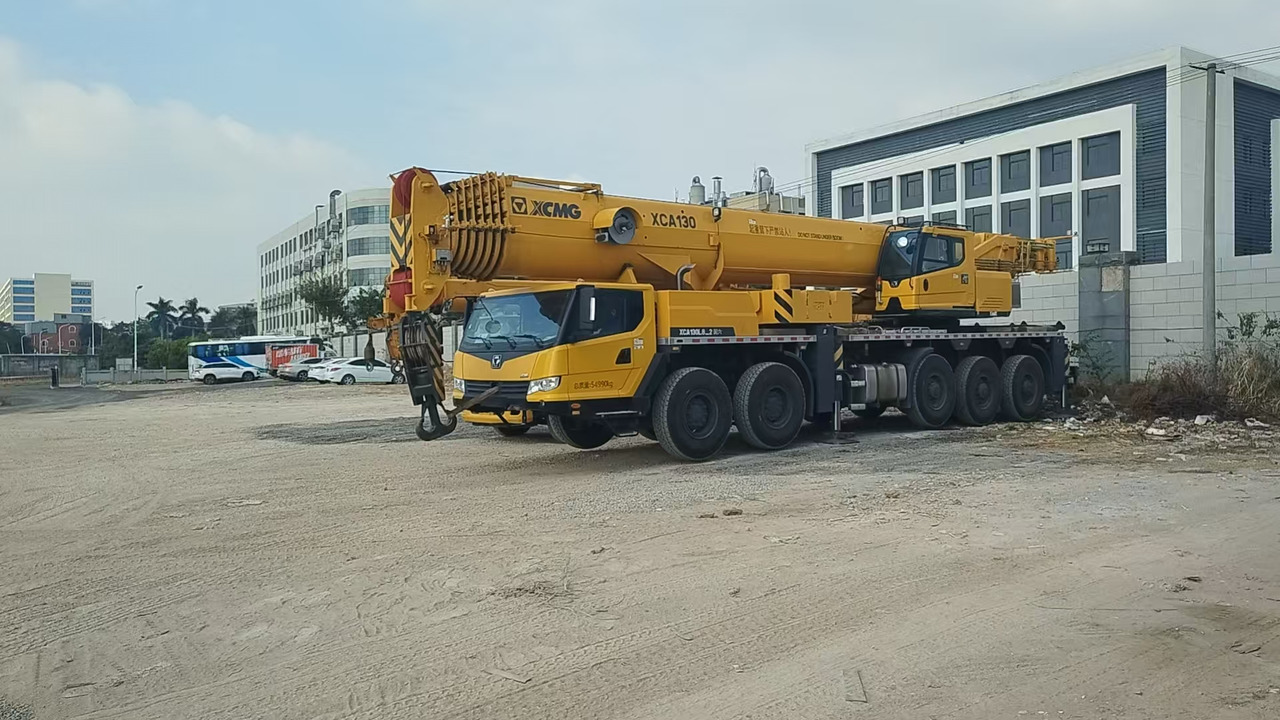 XCMG Official 2024 Year Second Hand Hydraulic Crane XCA130L8_2 130T Mobile All Terrain Crane For Sale - رافعة لجميع التضاريس: صورة 3 XCMG Official 2024 Year Second Hand Hydraulic Crane XCA130L8_2 130T Mobile All Terrain Crane For Sale - رافعة لجميع التضاريس: صورة 3