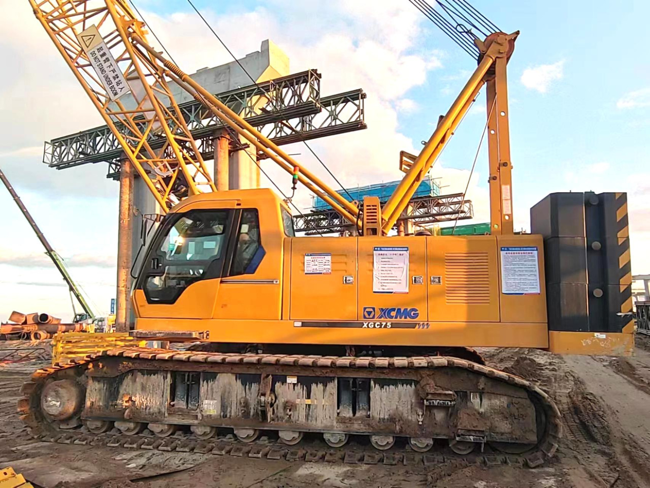 XCMG Official 75 Ton Mechanical Crawler Crane XGC75 Used Hydraulic Mobile Crane Hot Sale - رافعة زاحفة: صورة 3 XCMG Official 75 Ton Mechanical Crawler Crane XGC75 Used Hydraulic Mobile Crane Hot Sale - رافعة زاحفة: صورة 3