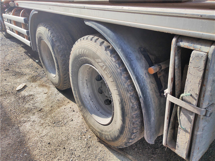 XCMG Official Hb60K 2016 Year Used 56m Truck-Mounted Concrete Pump Truck for Sale - مضخة خرسانة: صورة 5 XCMG Official Hb60K 2016 Year Used 56m Truck-Mounted Concrete Pump Truck for Sale - مضخة خرسانة: صورة 5