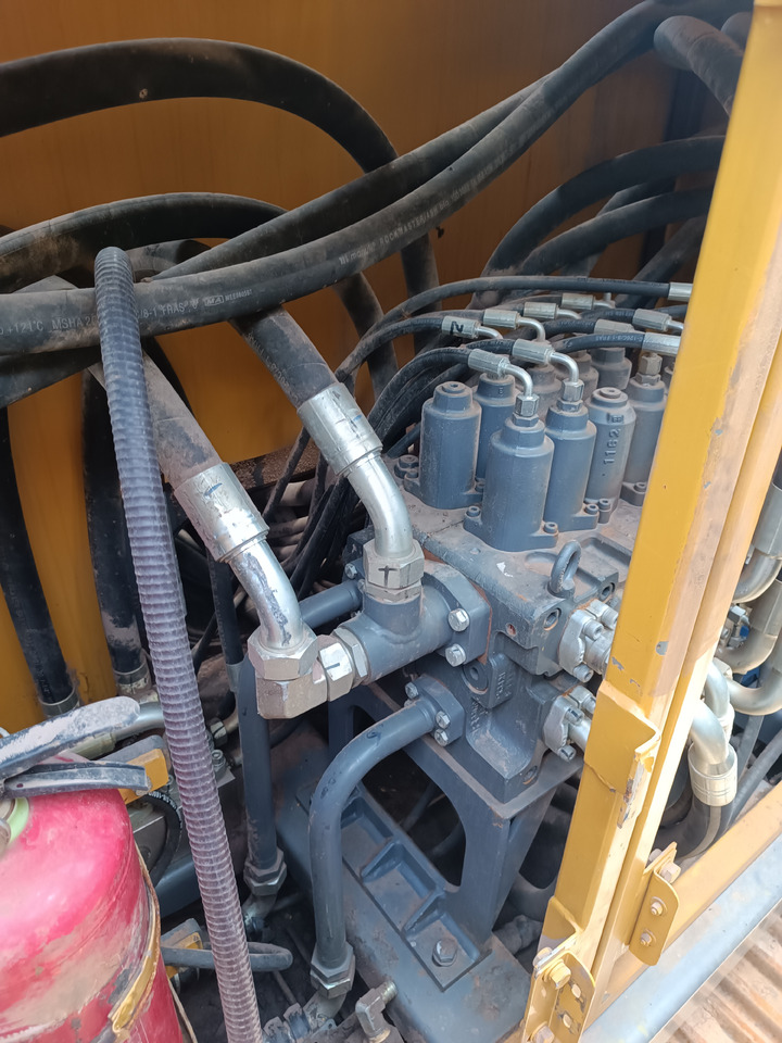 XCMG Official Second Hand 2020 Year XR240E Rotary Drilling Crawler Drilling Machine With Best Sale - معدات حفر: صورة 5 XCMG Official Second Hand 2020 Year XR240E Rotary Drilling Crawler Drilling Machine With Best Sale - معدات حفر: صورة 5