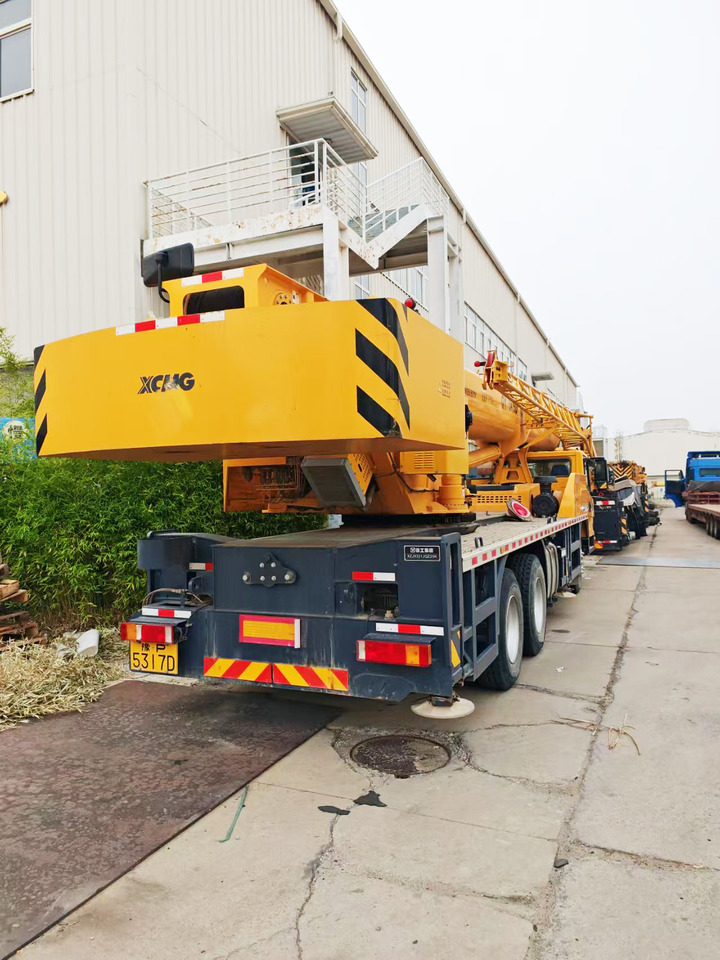 XCMG Official Second Hand Mobile Crane 25 Ton QY25K5D-5 Used Truck Cranes Price - موبايل كرين: صورة 3 XCMG Official Second Hand Mobile Crane 25 Ton QY25K5D-5 Used Truck Cranes Price - موبايل كرين: صورة 3