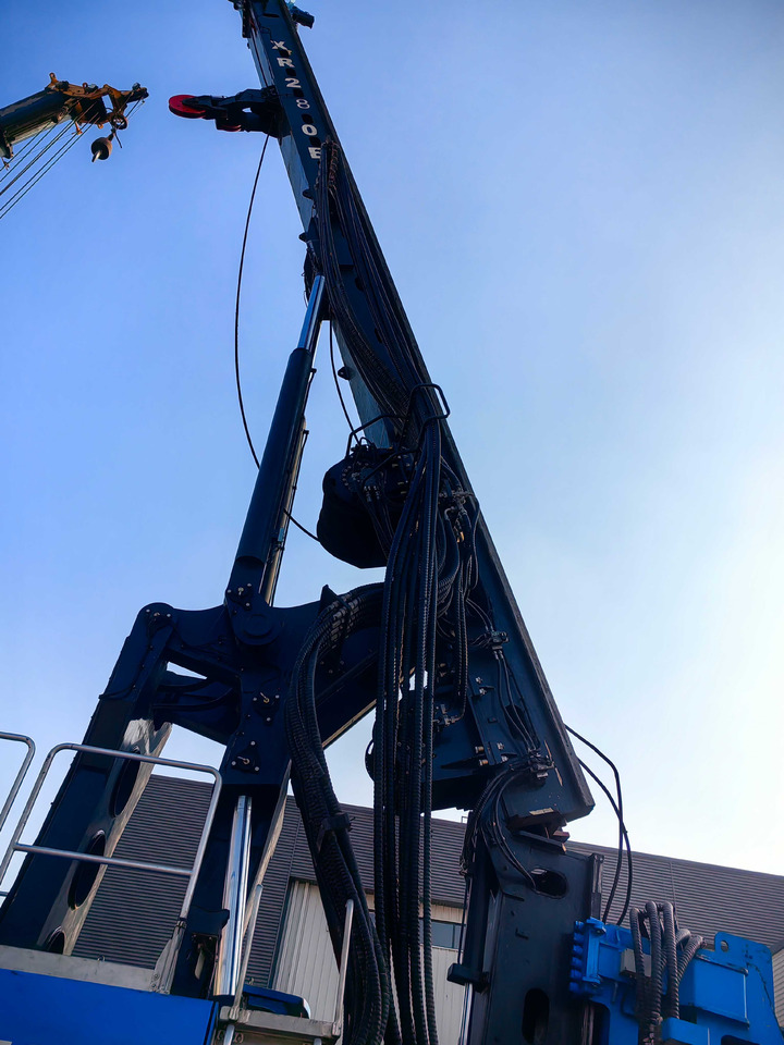 XCMG Official Second Hand XR240E 80m Rotary Drilling Rig Machine Hot Sale - معدات حفر: صورة 4 XCMG Official Second Hand XR240E 80m Rotary Drilling Rig Machine Hot Sale - معدات حفر: صورة 4