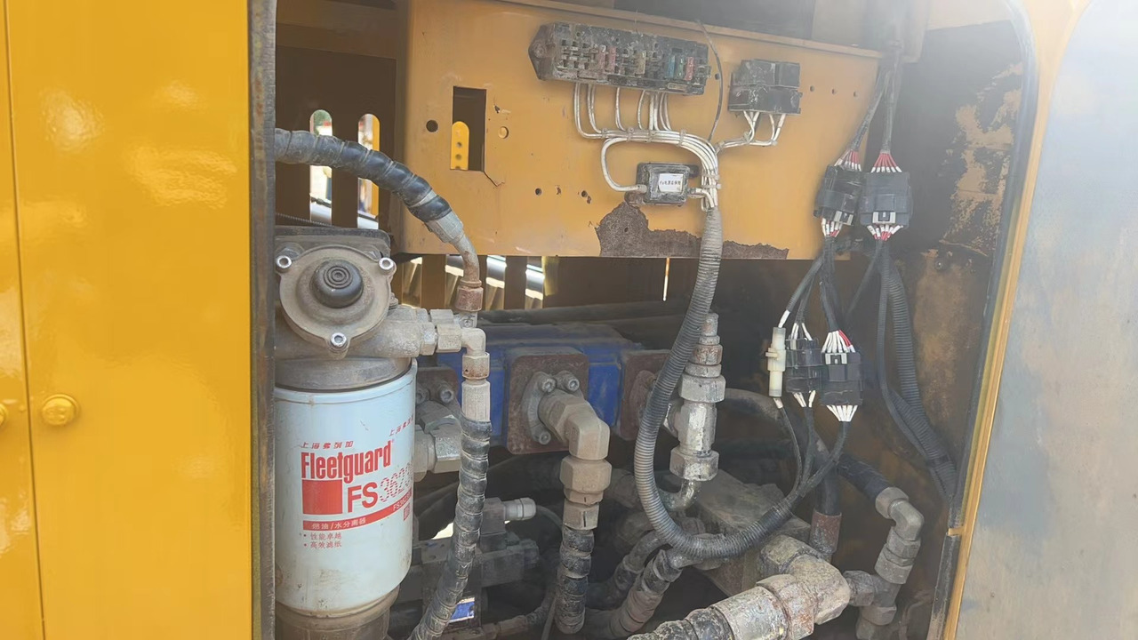 XCMG Official Used Horizontal Directional Drilling Machine XZ320D Hot Sale - ماكينة حفر التجاويف الاتجاهية: صورة 5 XCMG Official Used Horizontal Directional Drilling Machine XZ320D Hot Sale - ماكينة حفر التجاويف الاتجاهية: صورة 5