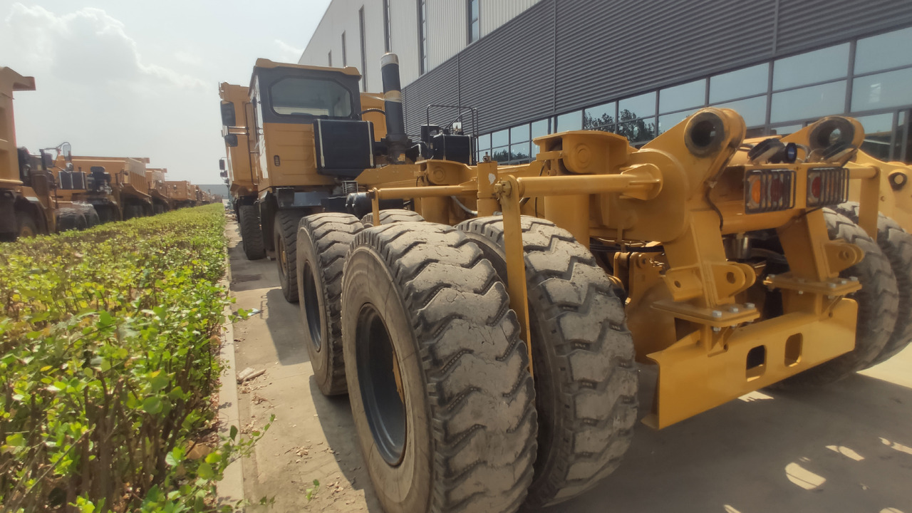 XCMG Official Used Mining Dump Trucks XDR80T 70 Ton Dumper Truck For Sale - شاحنة قلاب التعدين: صورة 4 XCMG Official Used Mining Dump Trucks XDR80T 70 Ton Dumper Truck For Sale - شاحنة قلاب التعدين: صورة 4