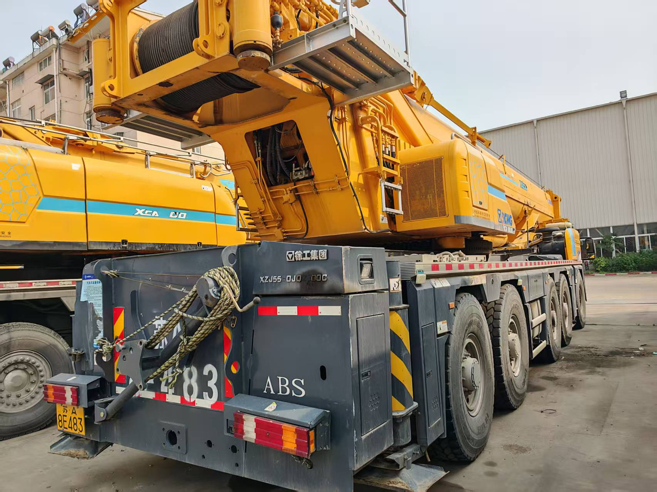 XCMG Official Used Mobile Crane XCA300L8 300Ton 8-Section Truck Crane Hot Sale - رافعة لجميع التضاريس: صورة 3 XCMG Official Used Mobile Crane XCA300L8 300Ton 8-Section Truck Crane Hot Sale - رافعة لجميع التضاريس: صورة 3