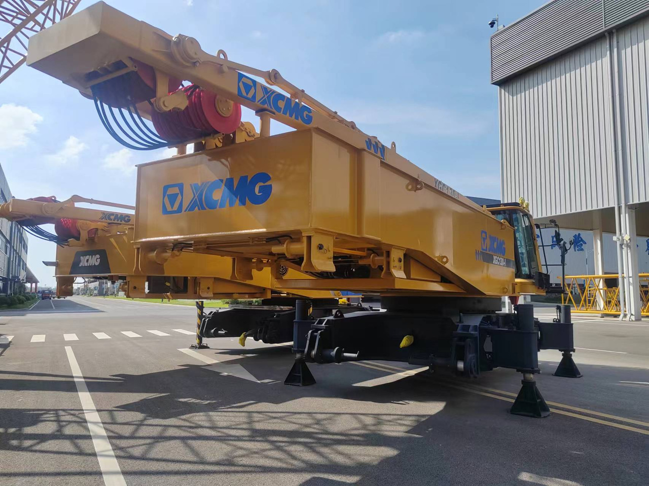 XCMG Official Used Mobile Crawler Crane XGC130-I 130 Ton Hydraulic Diesel Crane Hot Sale - رافعة زاحفة: صورة 4 XCMG Official Used Mobile Crawler Crane XGC130-I 130 Ton Hydraulic Diesel Crane Hot Sale - رافعة زاحفة: صورة 4