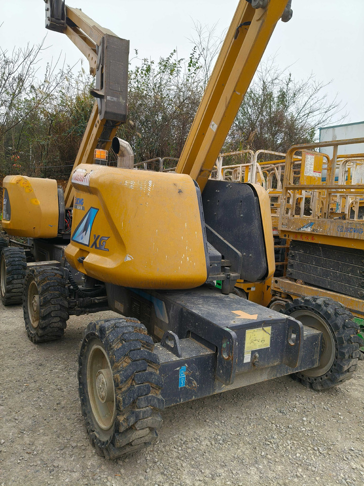 XCMG Official XGA16 16m Second Hand Articulated Boom Lift Platform With High Quality - مرفاع مفصلي: صورة 5 XCMG Official XGA16 16m Second Hand Articulated Boom Lift Platform With High Quality - مرفاع مفصلي: صورة 5