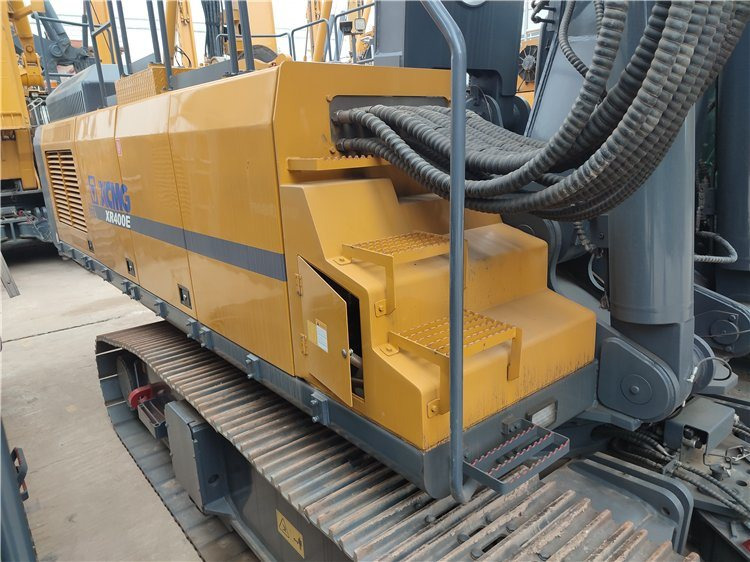 XCMG Official Xe400e Second Hand Hydraulic Rotary Piling Rig Used Rotary Table Drilling Rig - ناقلة الأكوام: صورة 4 XCMG Official Xe400e Second Hand Hydraulic Rotary Piling Rig Used Rotary Table Drilling Rig - ناقلة الأكوام: صورة 4