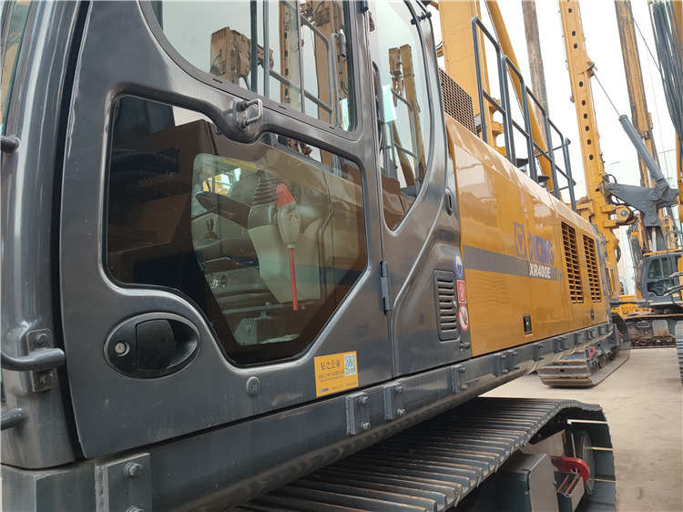 XCMG Official Xe400e Second Hand Hydraulic Rotary Piling Rig Used Rotary Table Drilling Rig - ناقلة الأكوام: صورة 3 XCMG Official Xe400e Second Hand Hydraulic Rotary Piling Rig Used Rotary Table Drilling Rig - ناقلة الأكوام: صورة 3