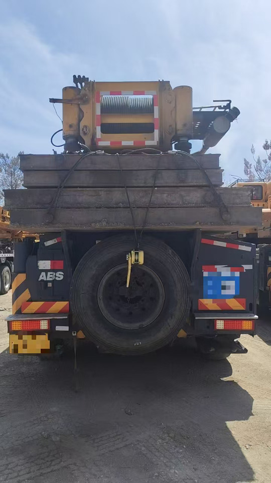 XCMG QAY260 260ton used all terrain mobile hydraulic truck crane price - رافعة لجميع التضاريس: صورة 3 XCMG QAY260 260ton used all terrain mobile hydraulic truck crane price - رافعة لجميع التضاريس: صورة 3