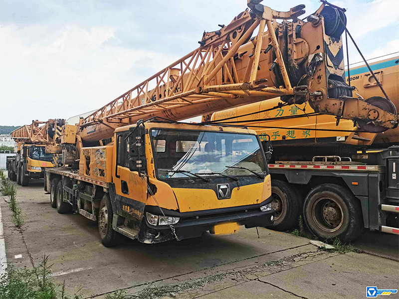 XCMG QY25K-II 25ton 2014 used second hand pickup crane for sale - موبايل كرين: صورة 4 XCMG QY25K-II 25ton 2014 used second hand pickup crane for sale - موبايل كرين: صورة 4