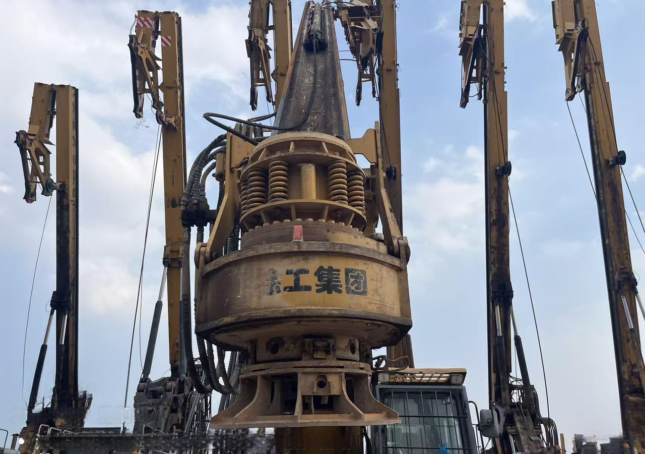 XCMG XR180D used rotary drilling rig machine for sale - معدات حفر: صورة 4 XCMG XR180D used rotary drilling rig machine for sale - معدات حفر: صورة 4