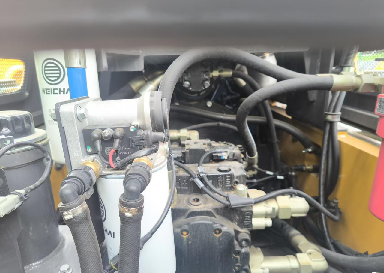 XCMG used XS365IV 36 Ton Vibratory Roller Compacator single drum price - رَصَّاص الطرق: صورة 3 XCMG used XS365IV 36 Ton Vibratory Roller Compacator single drum price - رَصَّاص الطرق: صورة 3