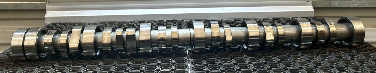DAF CAMSHAFT DAF XF 106 480 530 - عمود كامات: صورة 2 DAF CAMSHAFT DAF XF 106 480 530 - عمود كامات: صورة 2