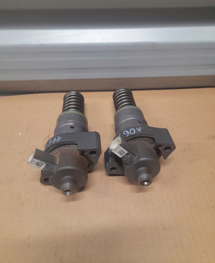 DAF PLD UPEC XF 106 1934322 - مضخة الوقود - شاحنة: صورة 1 DAF PLD UPEC XF 106 1934322 - مضخة الوقود - شاحنة: صورة 1